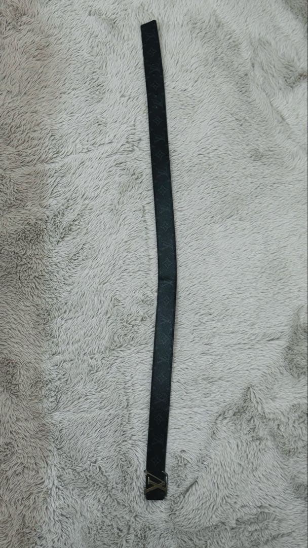 Louis Vuitton ブラックレザーベルト　エクリプス