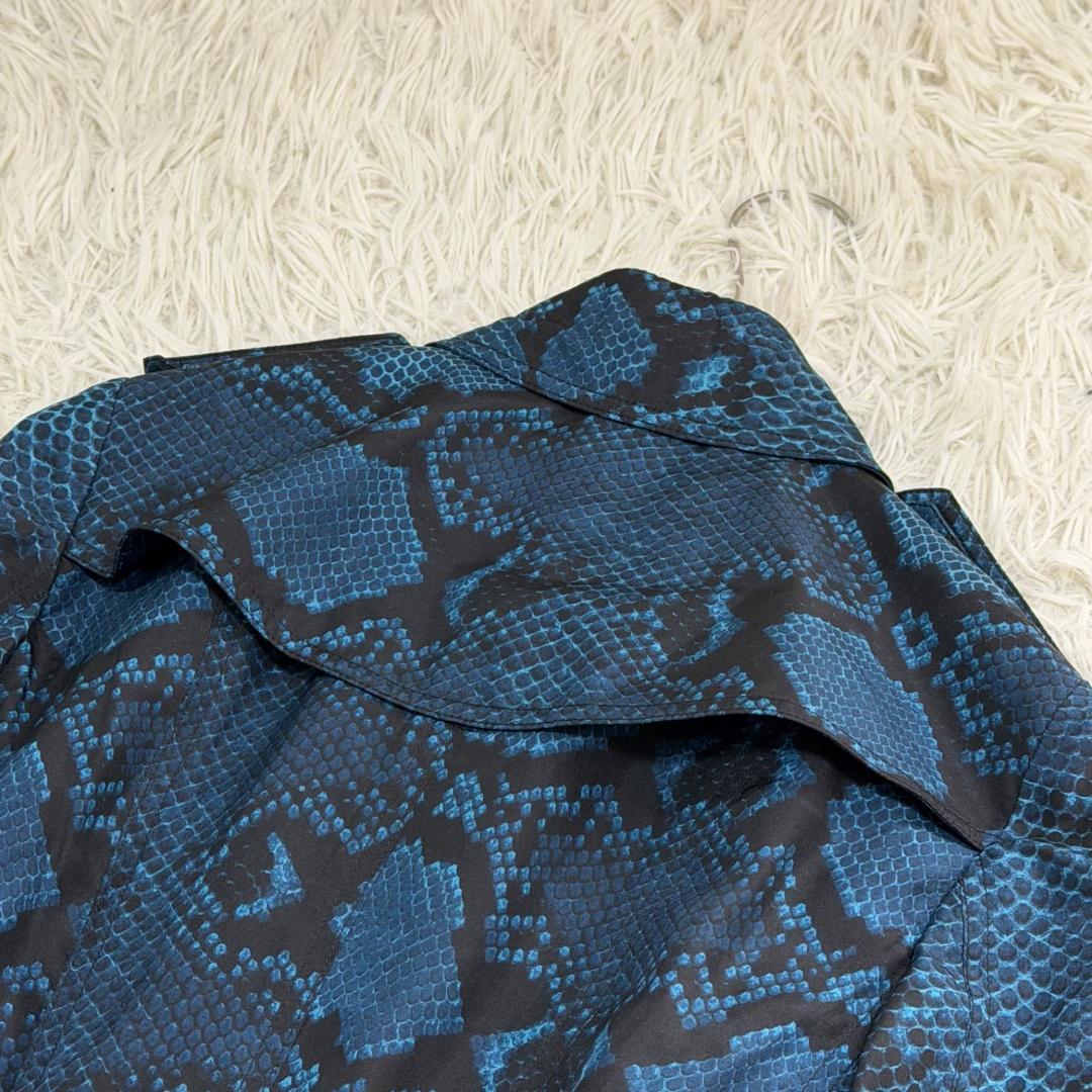 17047✨新品タグ付き✨バーバリー シルク100% パイソン柄 トレンチコート