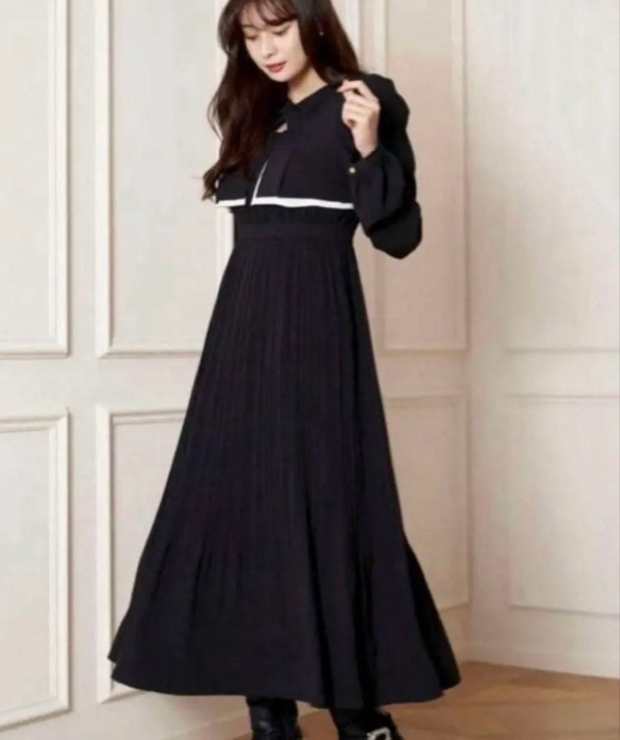 【値下げ×】herlipto La Rochelle Pleated Dress