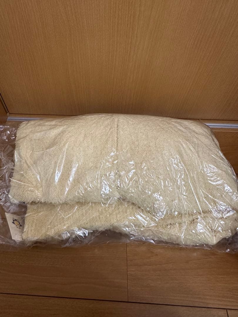 ぴぴ【新品未使用】ジェラピケ ポケモンスリープ ピカチュウパーカー