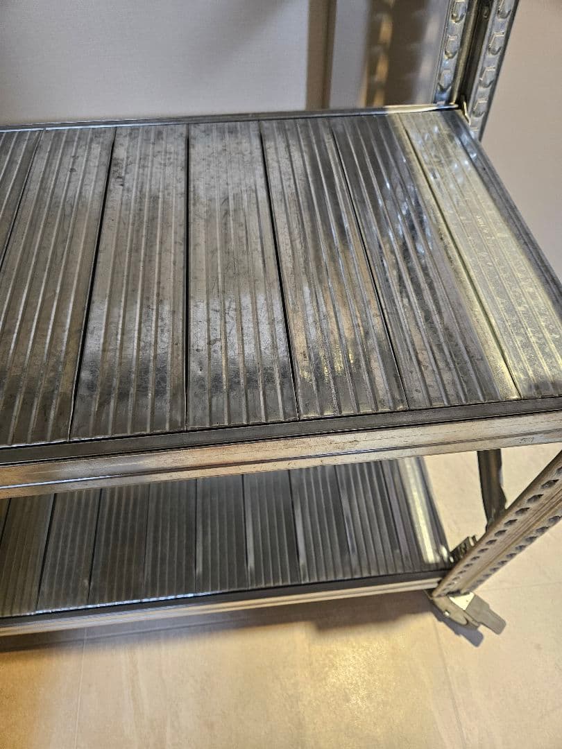 【直接引き取り歓迎】メタルシステム　3段スチールラック キャスター付き