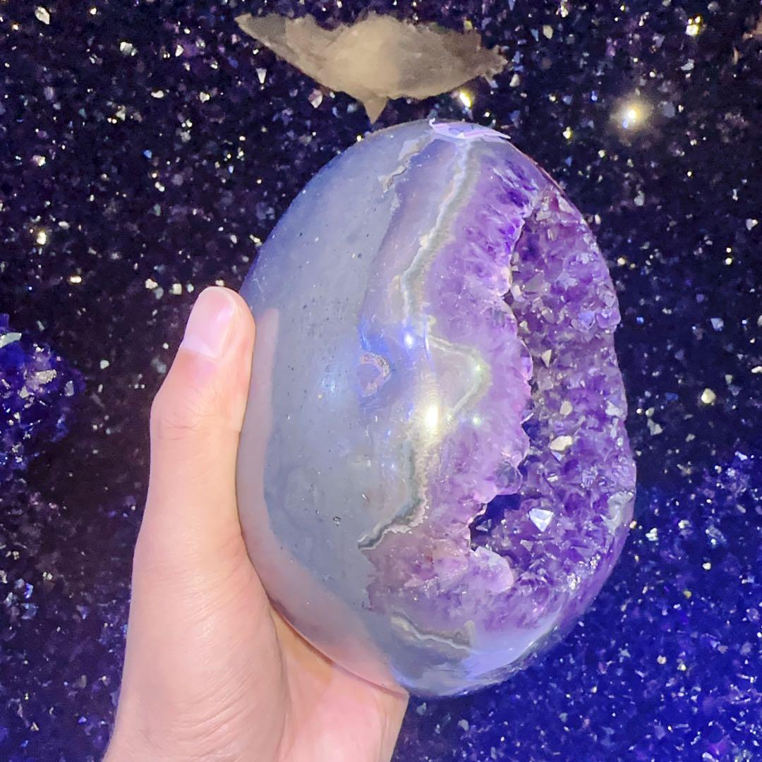 ウルグアイ産❣️天然石アメジストの卵形　置物D.475