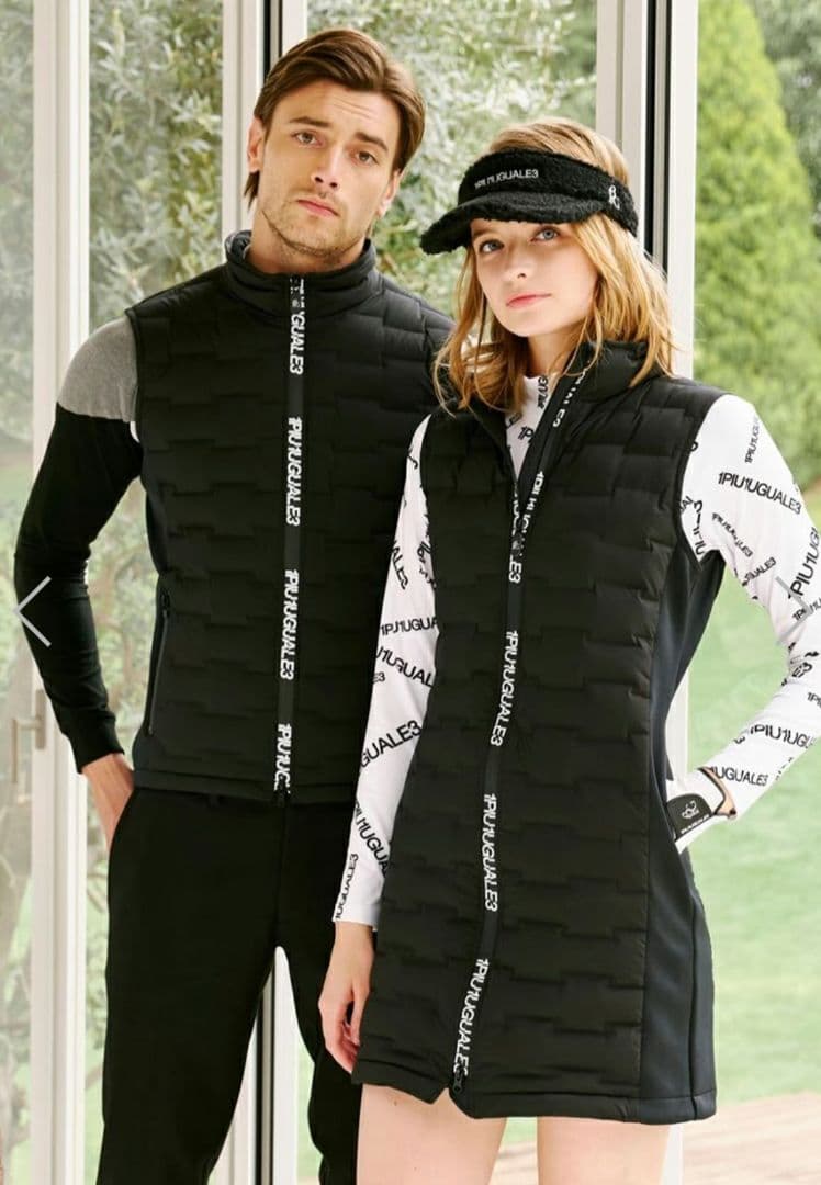 【1piu1uguale3】STAND DOWN VEST　ブラック