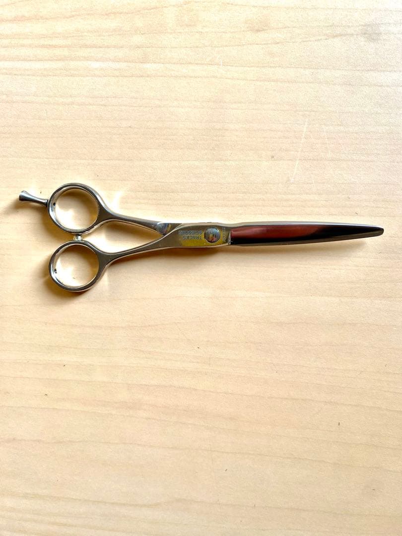 トラックシザー(ウェット用6インチ)即戦力。ベースカットに最適。毛を逃がさない。