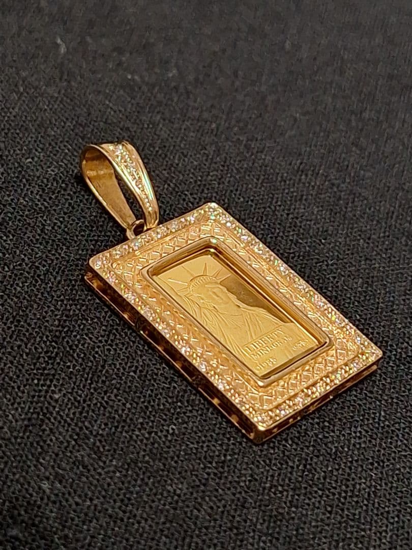 ペンダントトップ k18　自由の女神 希少デザイン