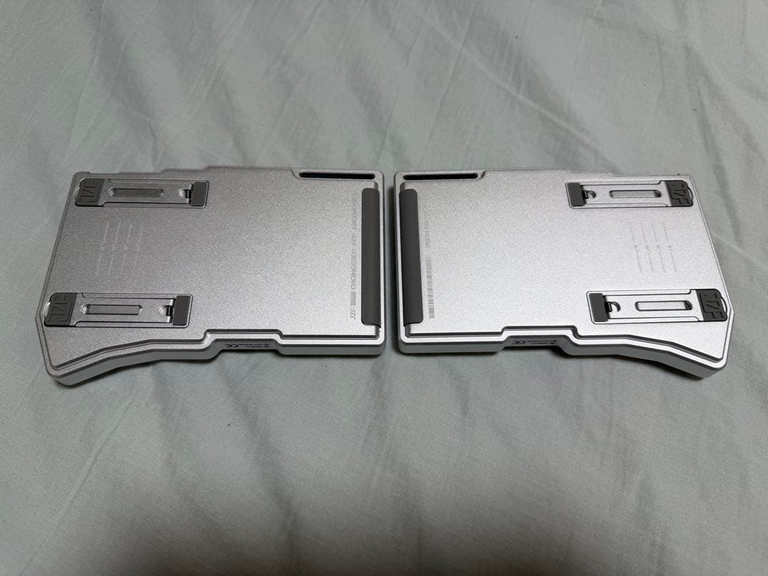 Cornix LP 無線分割キーボード