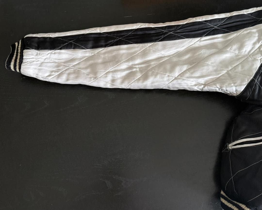 東洋エンタープライズ　蛇髑髏刺繍ベルベットリバーシブルスカジャン　サイズM