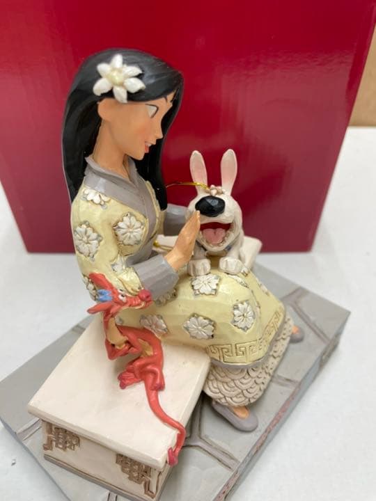 ディズニーショーケース 和服姿のムーラン　箱付き