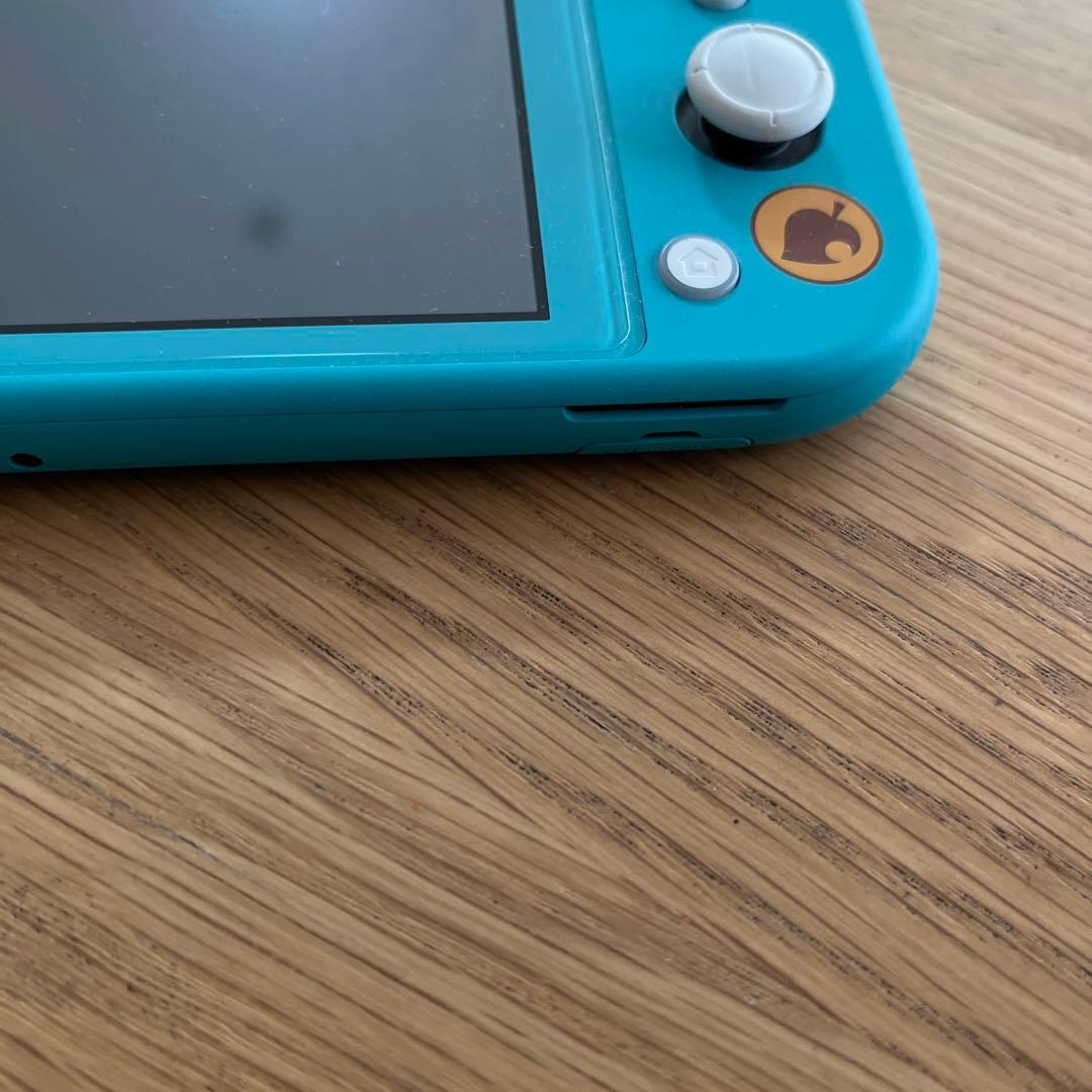 Nintendo Switch Lite ターコイズ　どうぶつの森デザイン