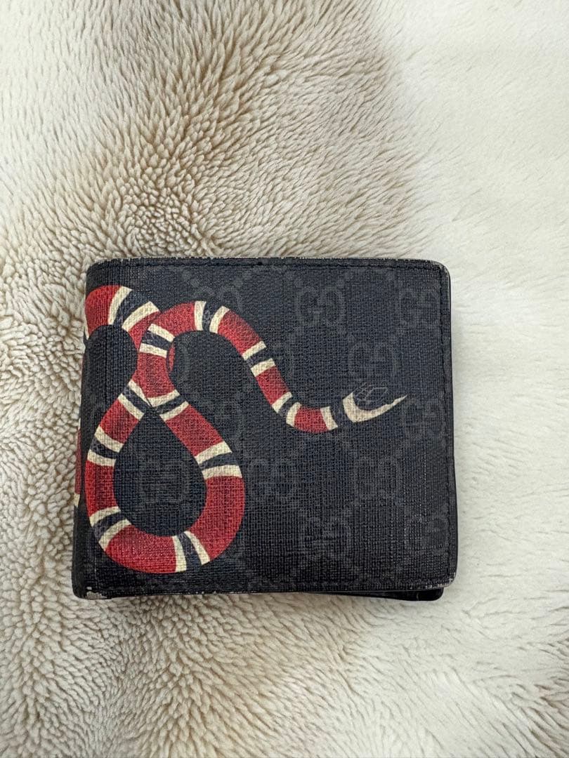Gucci 折り財布 蛇