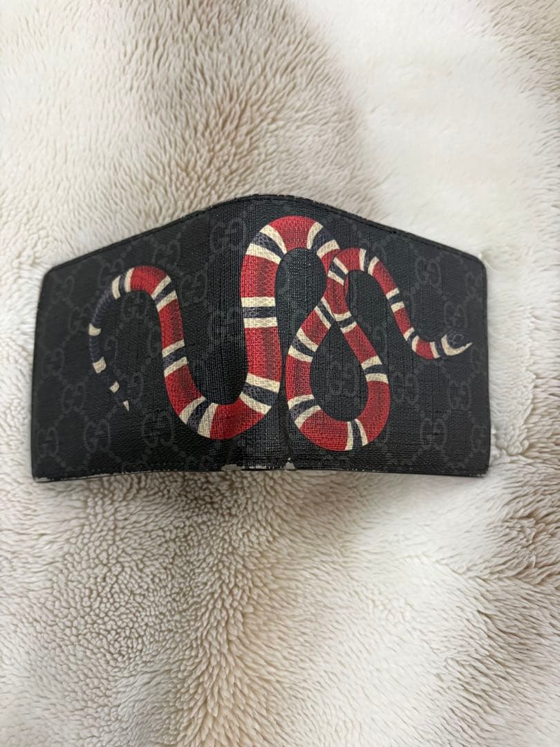 Gucci 折り財布 蛇