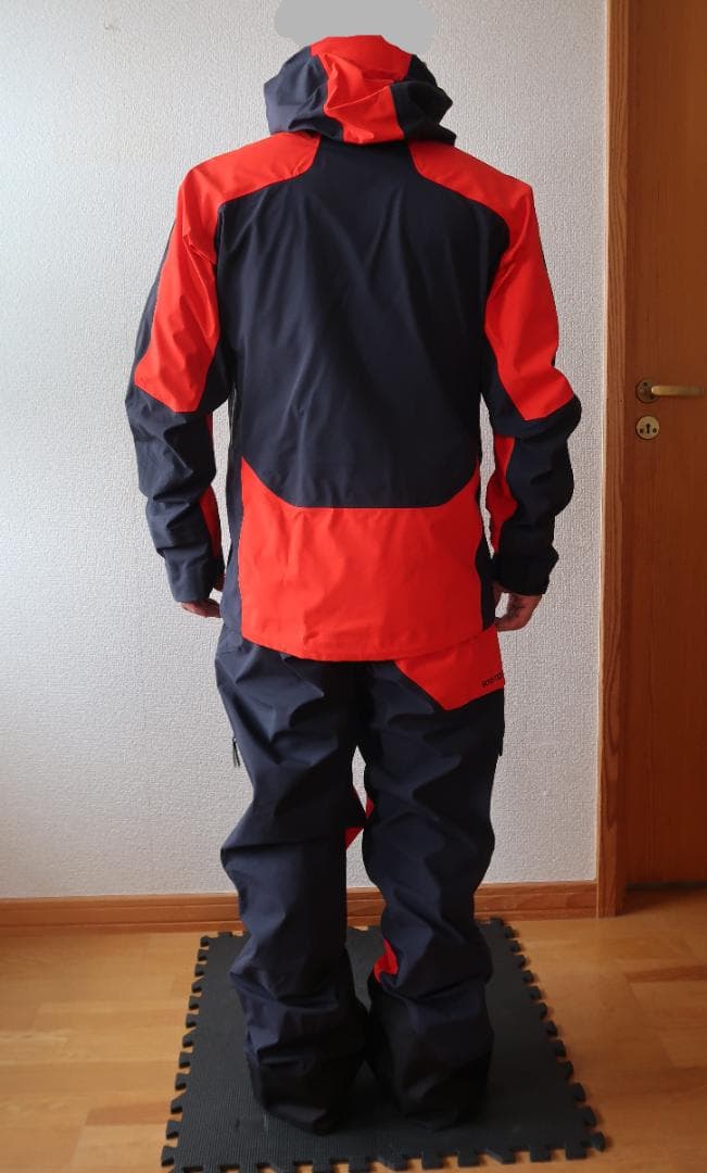 ピークパフォーマンス Gravity ３L上下 ジャケットⓈ パンツⓂ