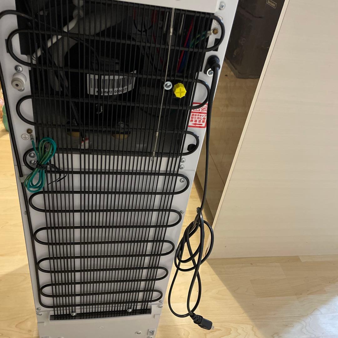 フレシャス PRECIOUS SLAT ウォーターサーバー　ホワイト