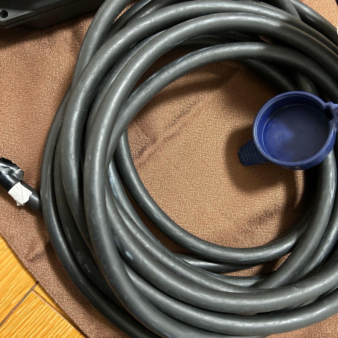 日産リーフ充電ケーブル 29690 3NK5E 2015年製 動作確認OK