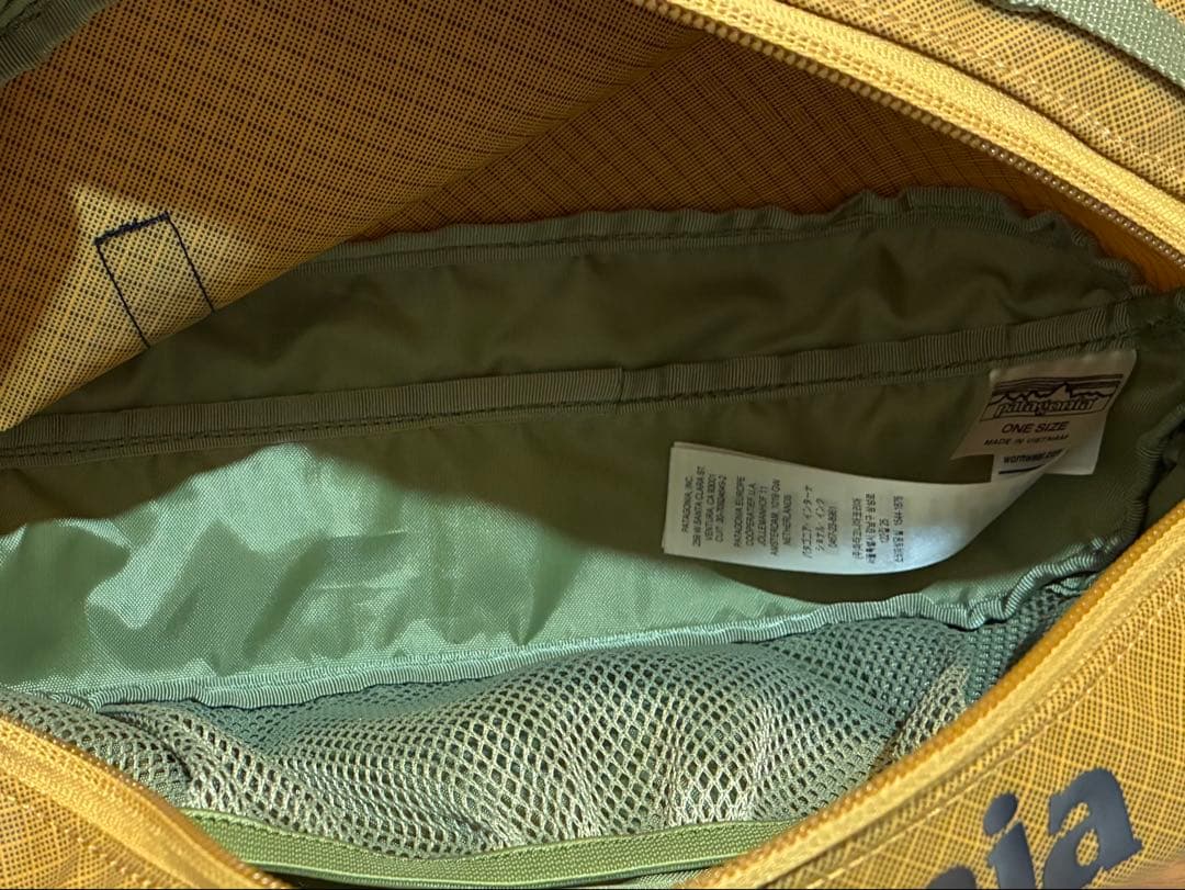 希少極美品☆パタゴニア ブラックホールキューブ 3L 2024モデル ポーチ