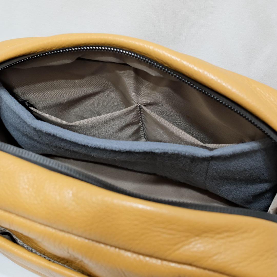 カワニシカバン　ボディバッグ　lauff​［ラフ］​　キャメル