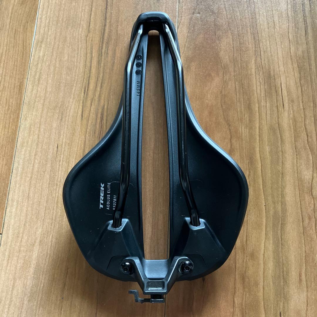 新型Trek Aeolus Eliteサドル トレックアイオロス 145mm