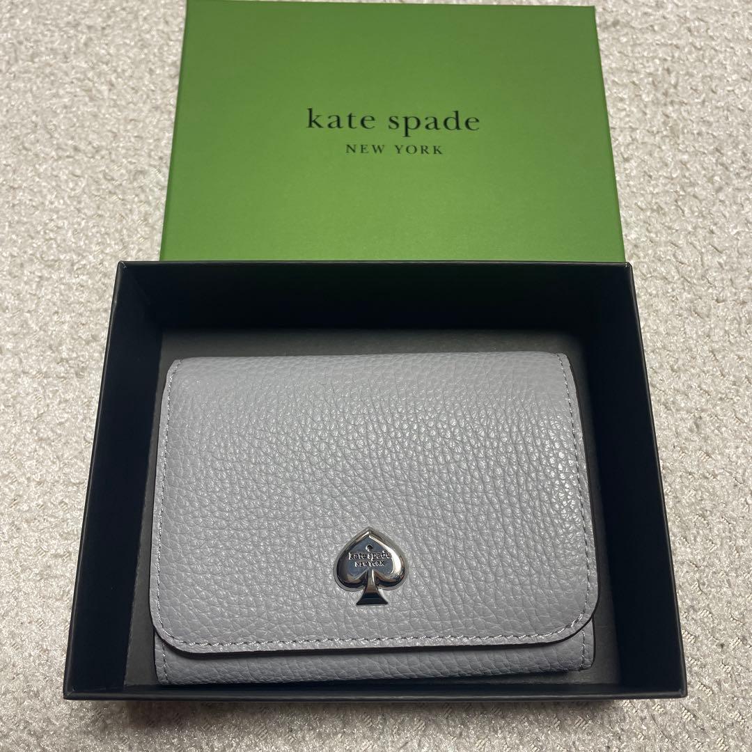 新品 ケイトスペード 二つ折り財布 ケイラスモールLジップウォレット グレー
