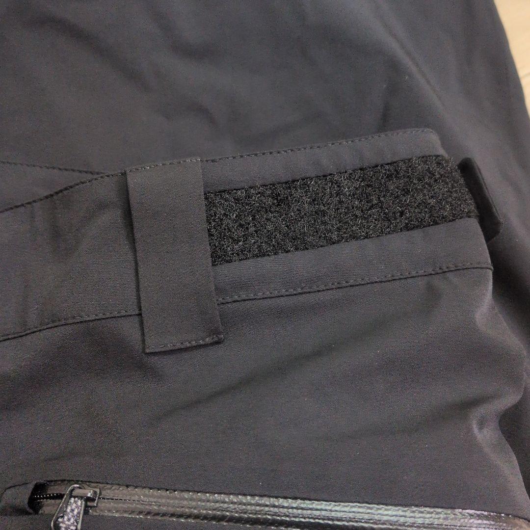 美品　MAMMUT　スノーパンツ 黒 マンモスロゴ メンズLサイズ