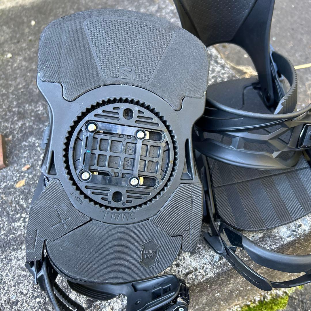 Salomon ディストリクト24-25