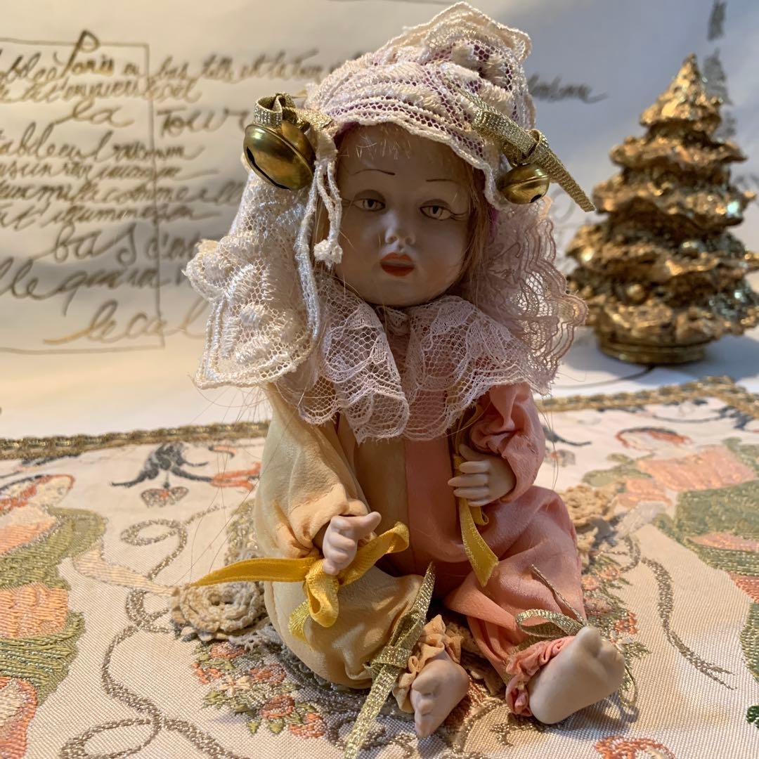 イタリア製　ベェネツィアの作家物のビンテージのビスクドール！可愛いくて妖艶です！