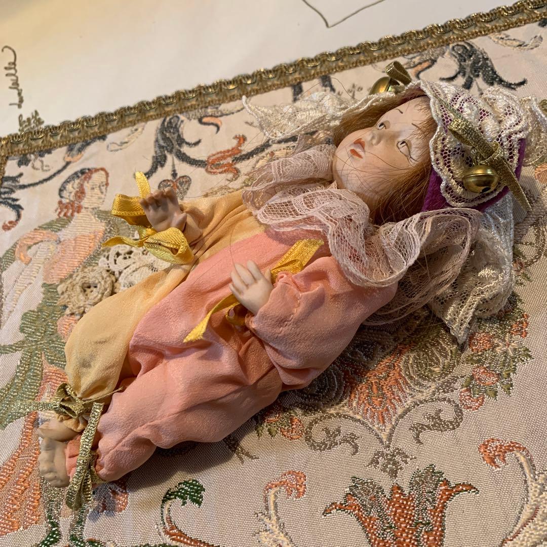 イタリア製　ベェネツィアの作家物のビンテージのビスクドール！可愛いくて妖艶です！