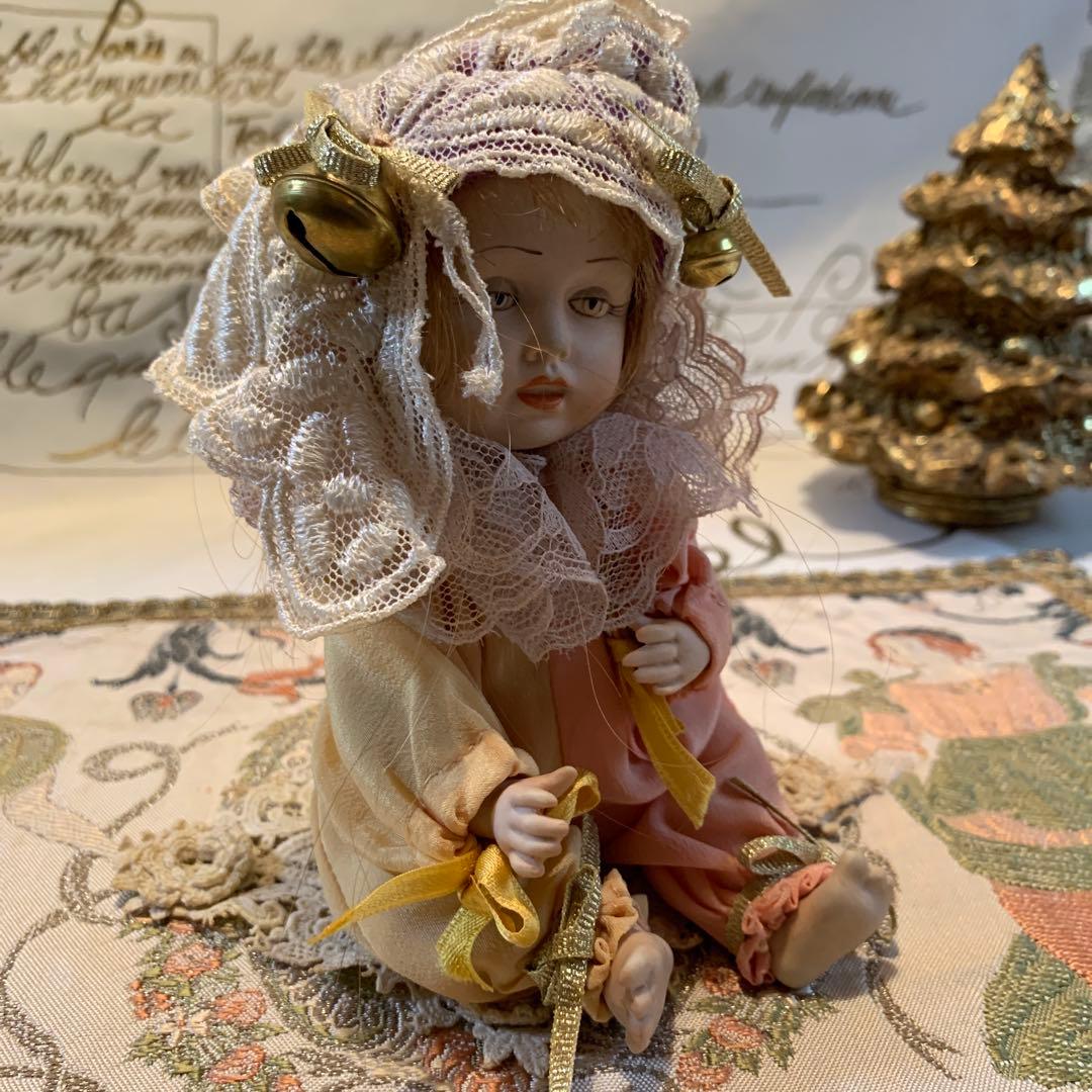 イタリア製　ベェネツィアの作家物のビンテージのビスクドール！可愛いくて妖艶です！