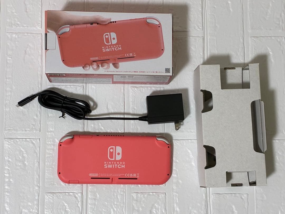 Nintendo Switch Lite スイッチ　ピンク 本体 充電器付き