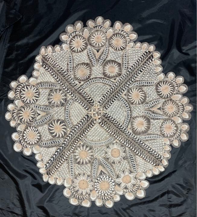 希少　Ñanduti ニャンドゥティ伝統織　大判ドイリー　パラグアイ刺繍