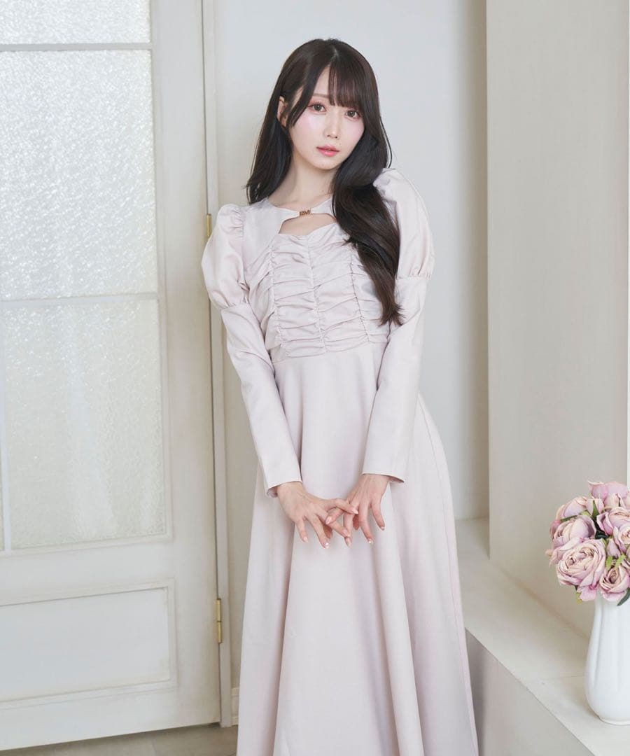 Rosé Muse rose decolletage charm dress