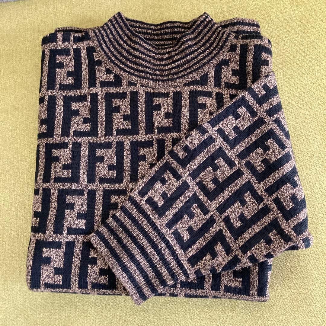FENDI 長袖セーター ネイビー・ベージュ