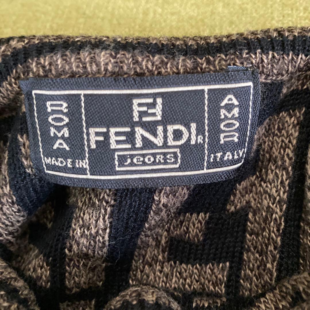 FENDI 長袖セーター ネイビー・ベージュ