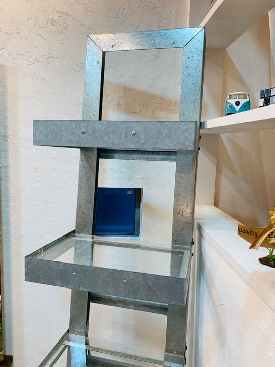 ★お洒落な飾り棚　引き取り限定★