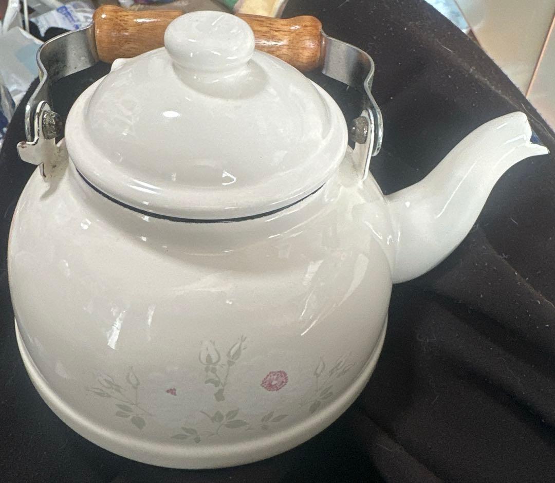 ローラアシュレイ　やかん　ポット