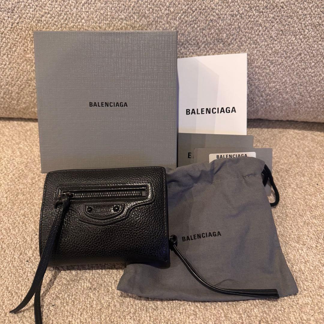 ●BALENCIAGA バレンシアガ 二つ折り財布 ネオ クラシック●