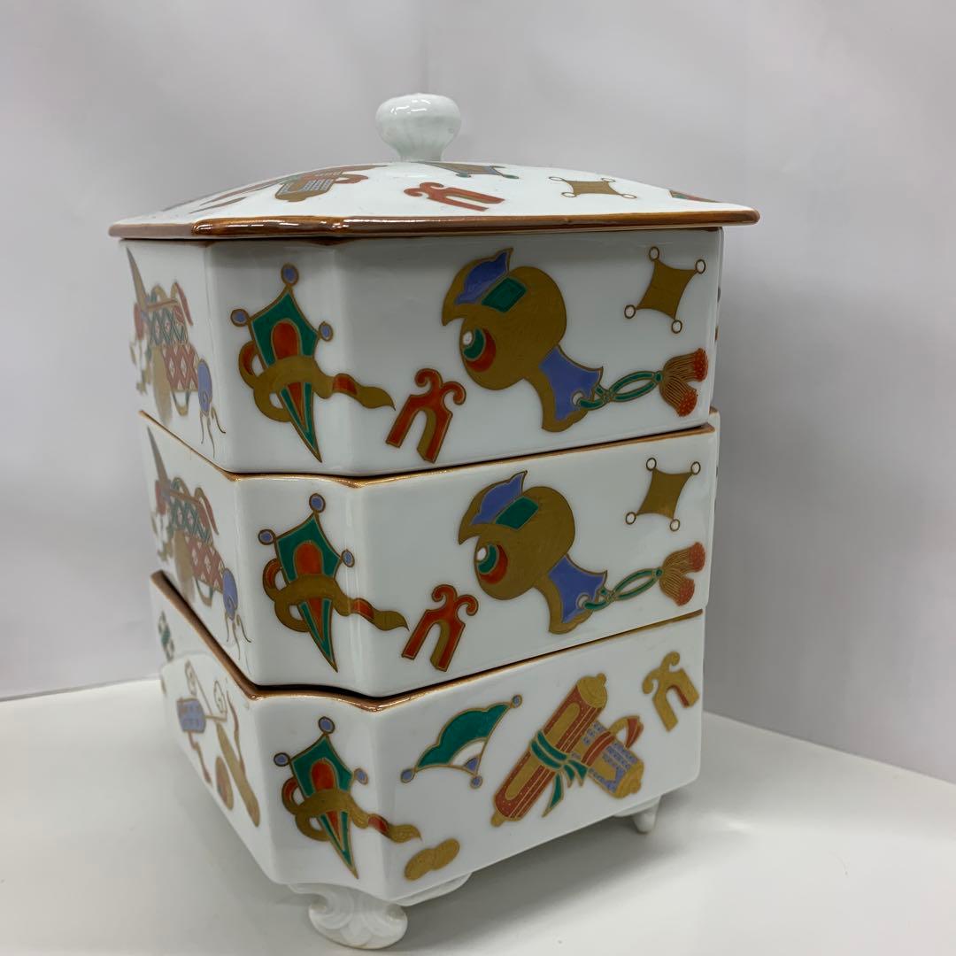 /其泉 作/錦宝尽文三段重/共箱/伊万里焼/有田焼/重箱/三段重