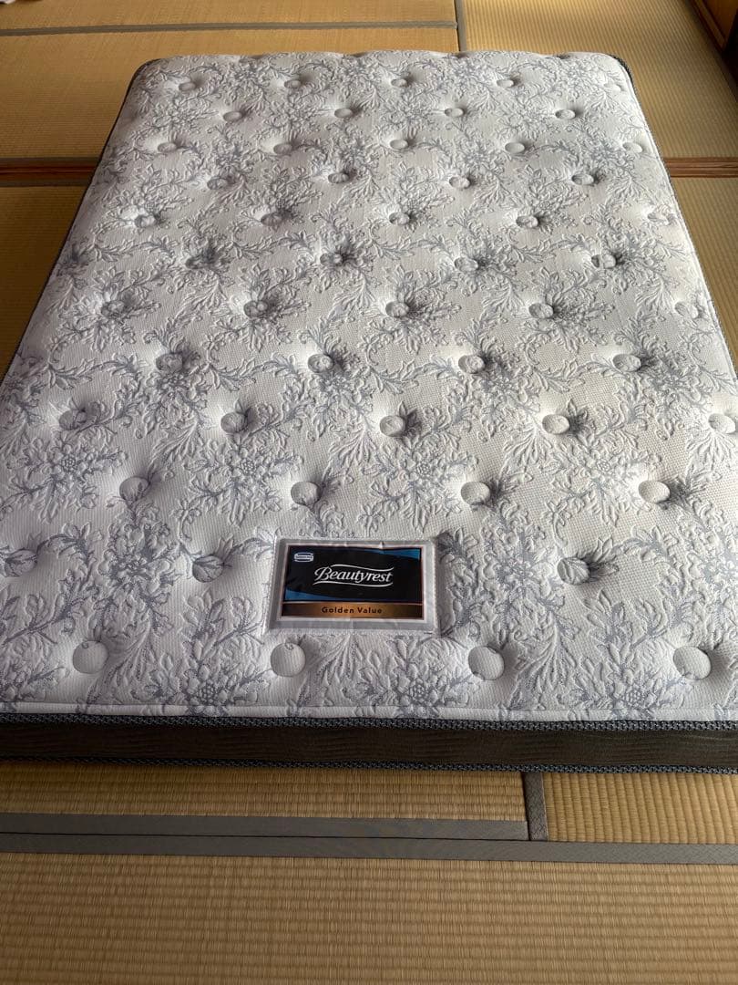 【美品】シモンズ　ゴールデンバリュー ダブルマットレス