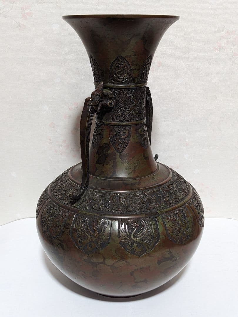 ♦高岡銅器 能作吉秀作 斑銅 鋸歯 鳳凰 饕餮地紋 龍双耳花瓶 花器置物 骨董品