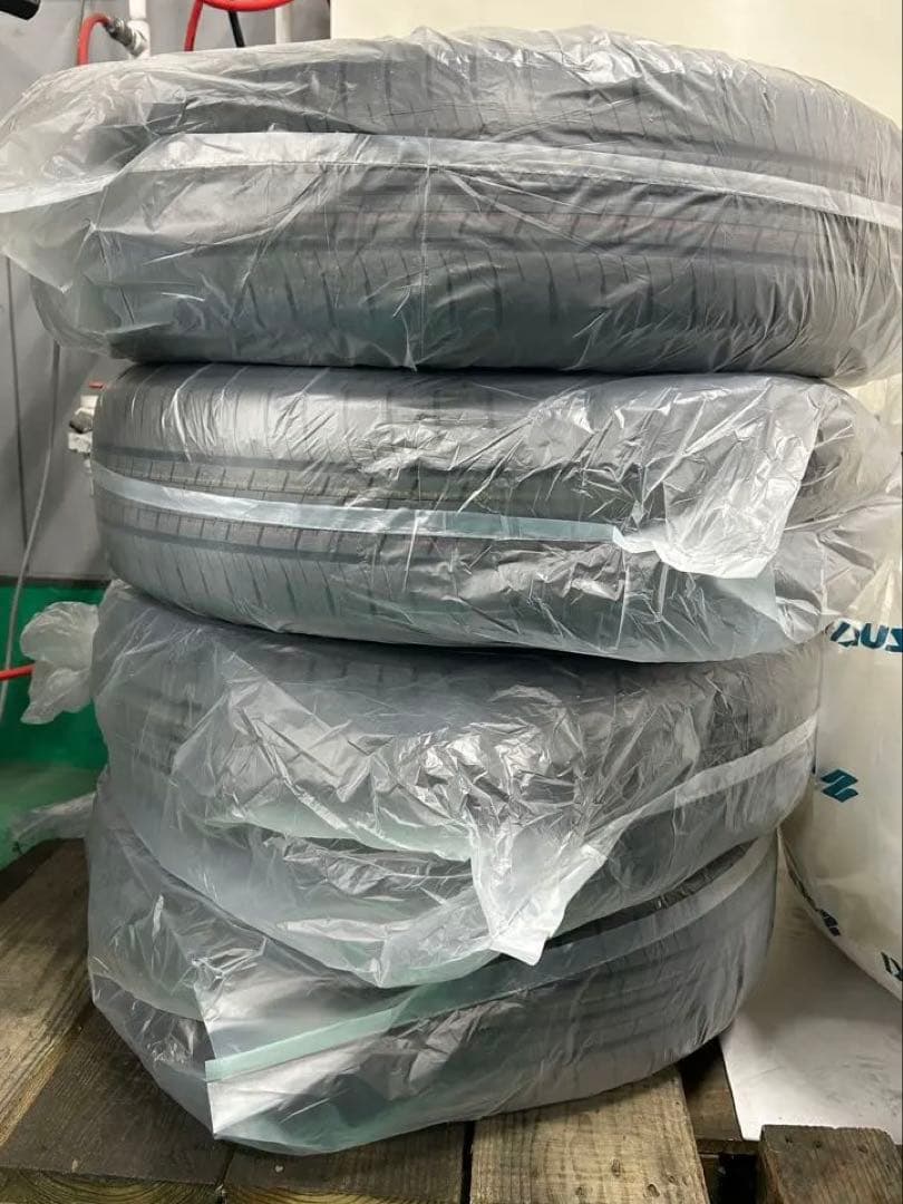 スズキ新型クロスビー　純正タイヤホイールセット4本