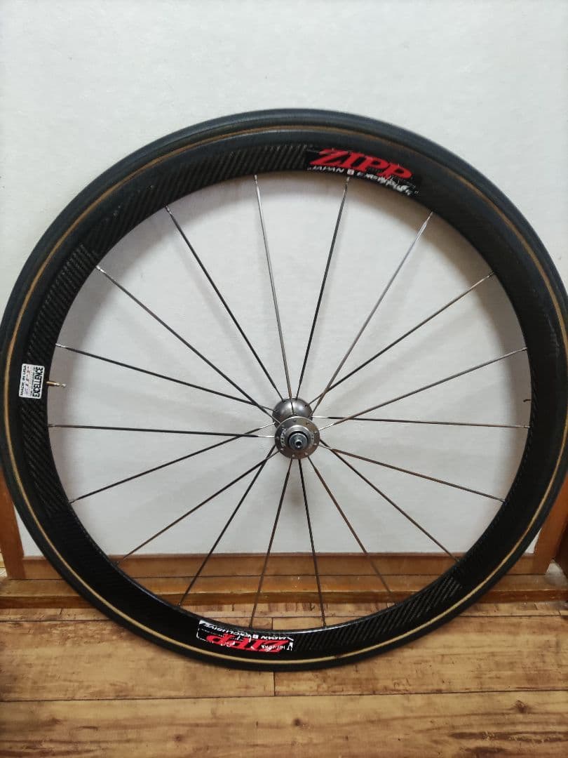 ZIPP カーボンチューブラータイヤホイール 9〜10速の超軽量 フロント&リア