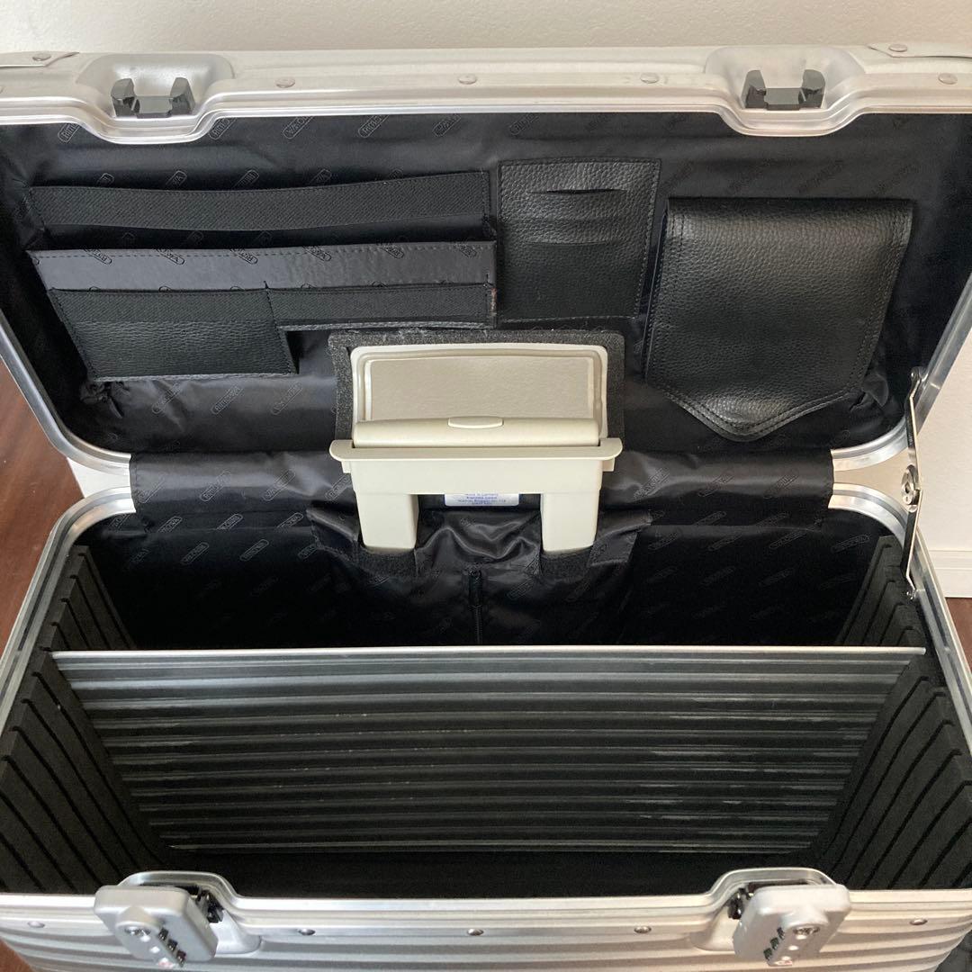 RIMOWA アルミニウム キャリーケース 37L パイロット2輪　廃盤レア商品