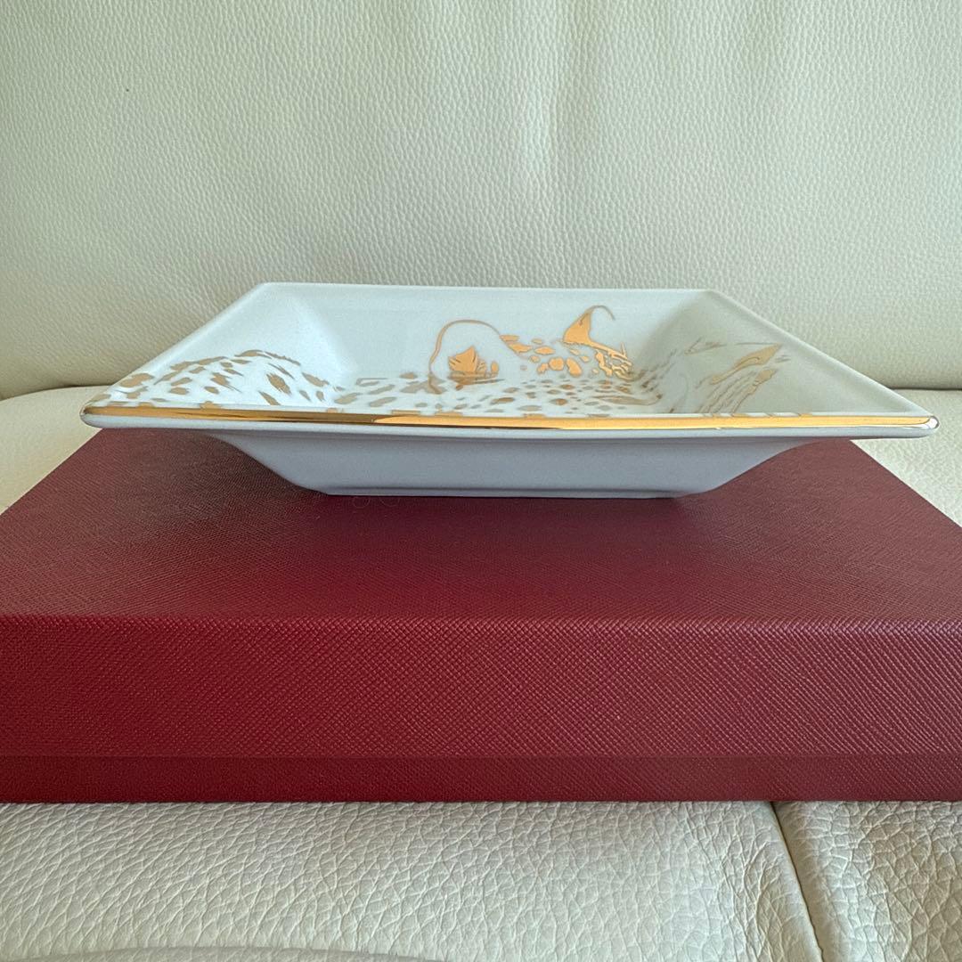 【激レア】Cartier ヒョウデザイン 四角皿