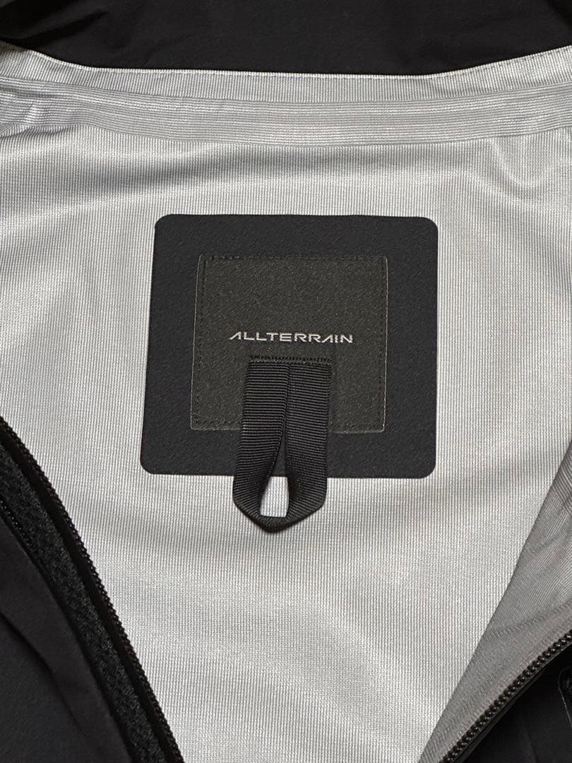 DESCENTE ALLTERRAIN クレアス O ブラック 美品