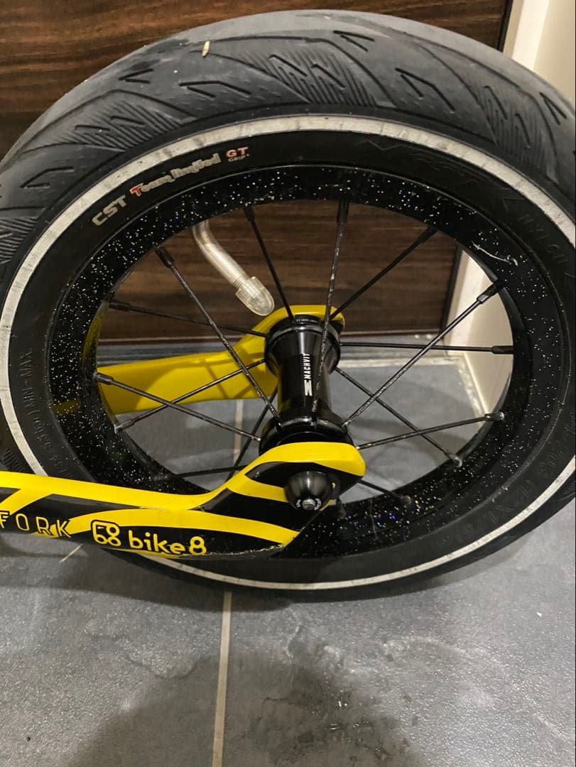 bike8 エアロスピード　ランバイク　カーボンフレーム