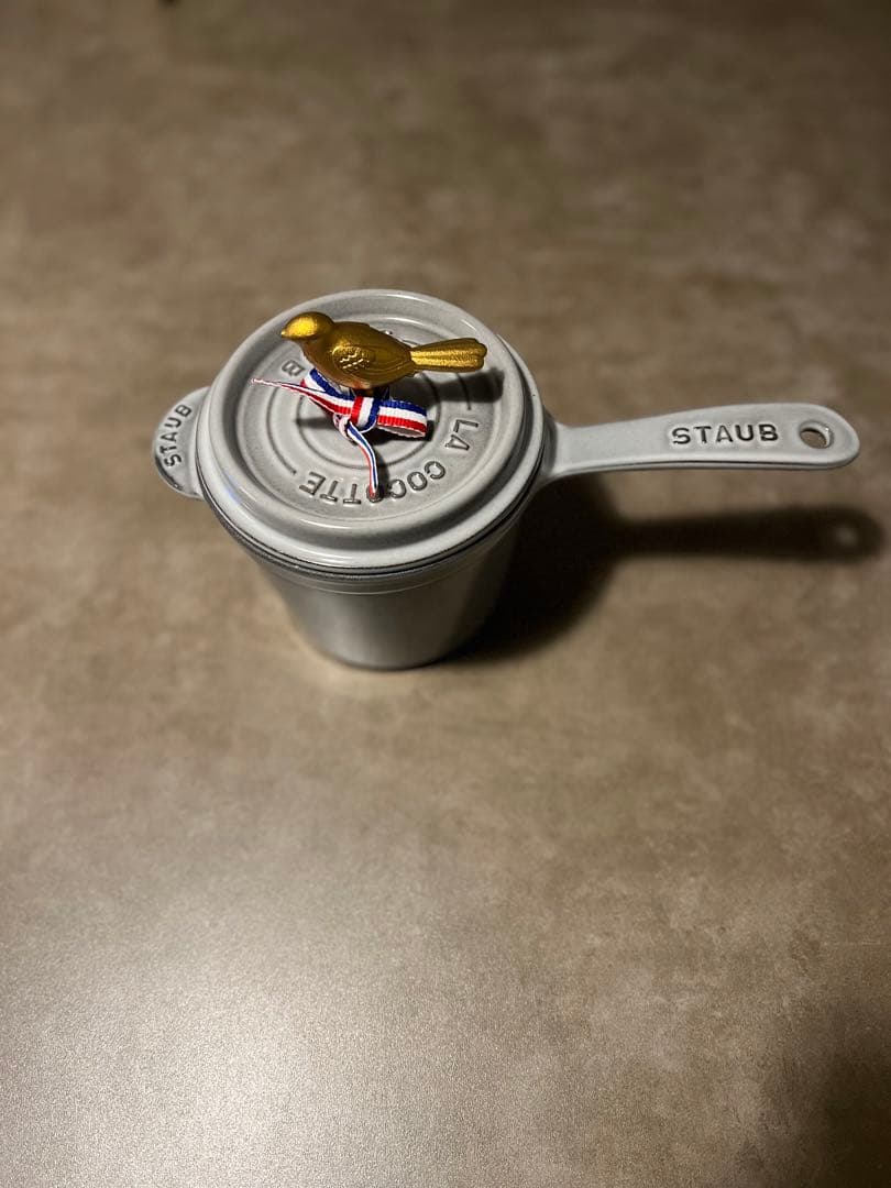 即日発送　新品未使用　ストウブソースパン 14 cm 鋳鉄 グレー　特別ノブ付き