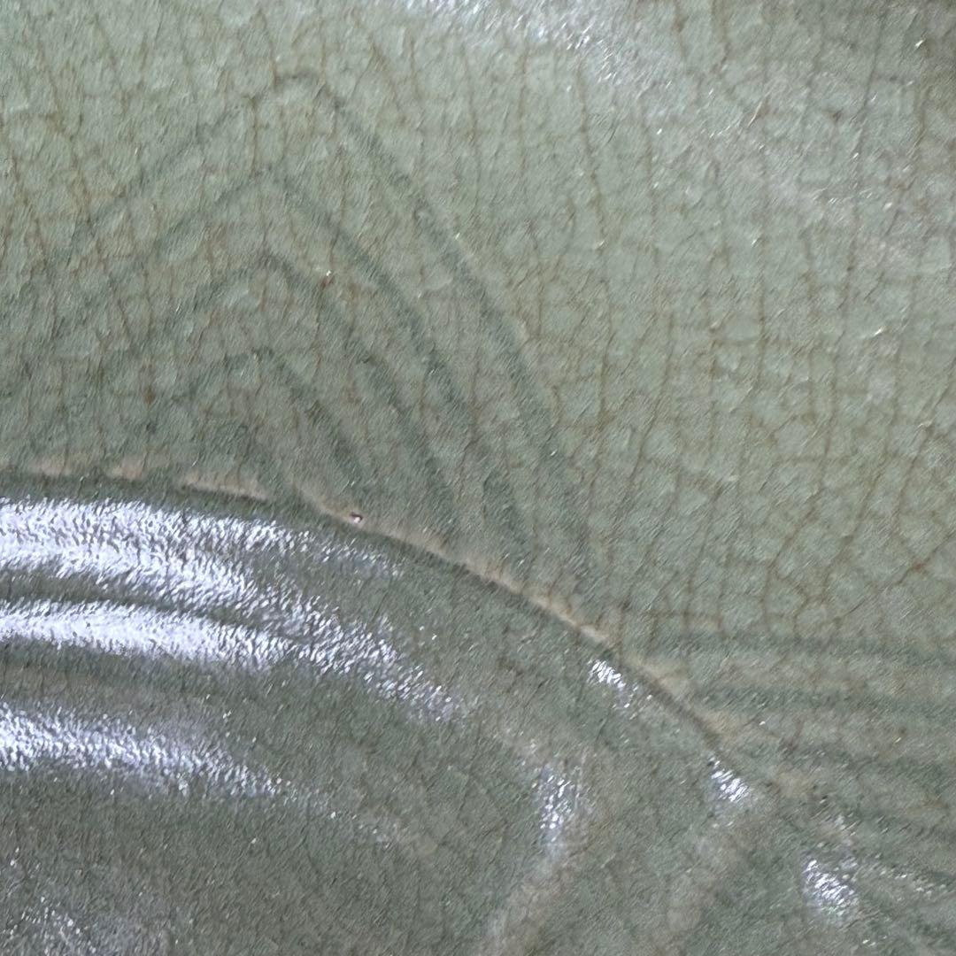 古伊万里　古波佐見　青磁陽刻大皿　共箱　1700年前後　美しい貫入　35.9cm