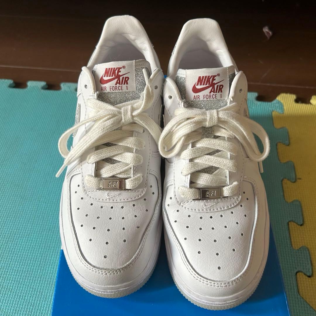 Nike Air Force 1 ホワイト グリッター
