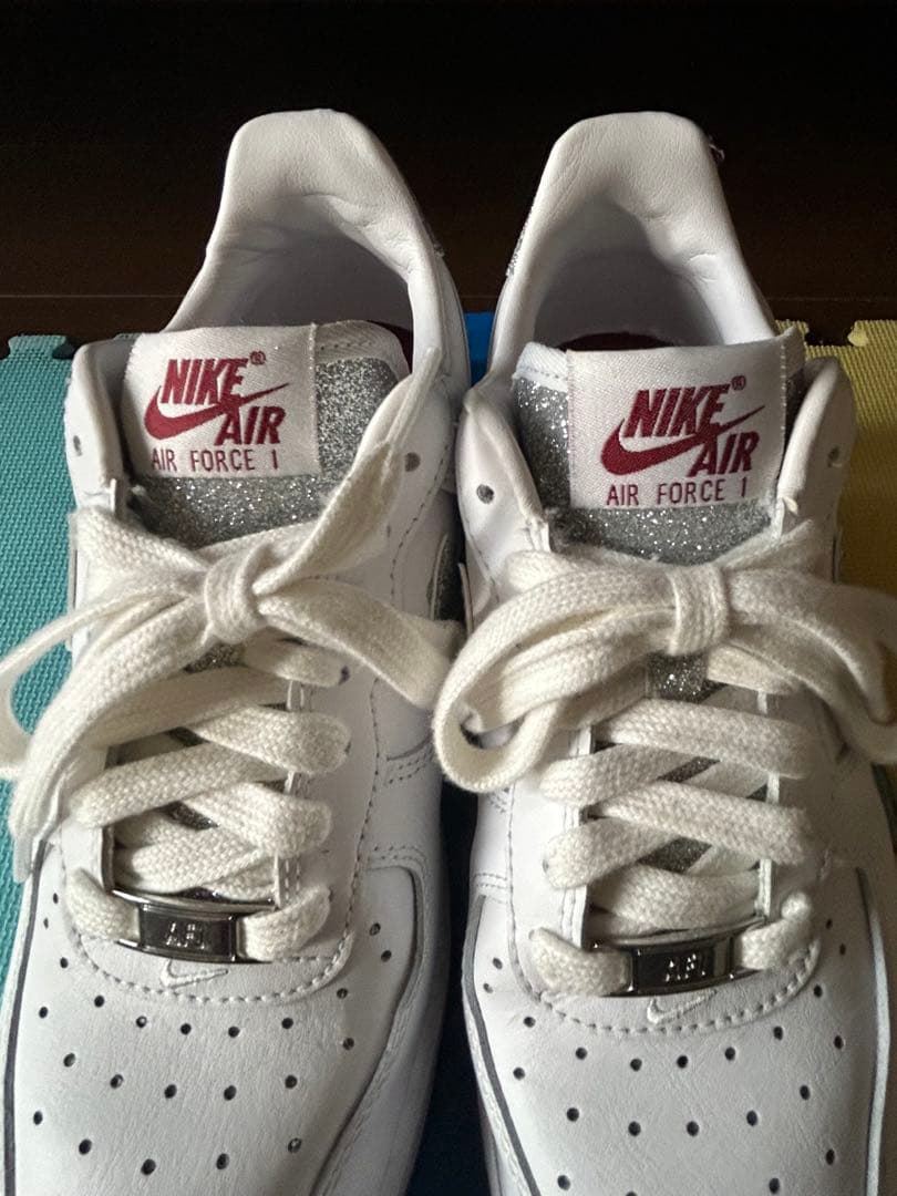 Nike Air Force 1 ホワイト グリッター
