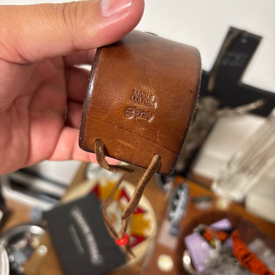 ゴローズ　金メタ付き革ブレス　赤茶