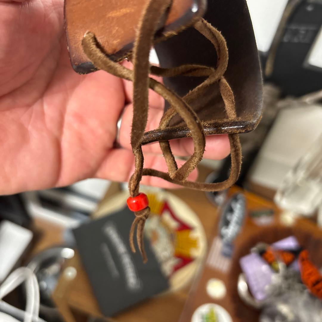 ゴローズ　金メタ付き革ブレス　赤茶